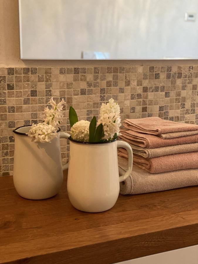 דולו B&B Melloni Street מראה חיצוני תמונה