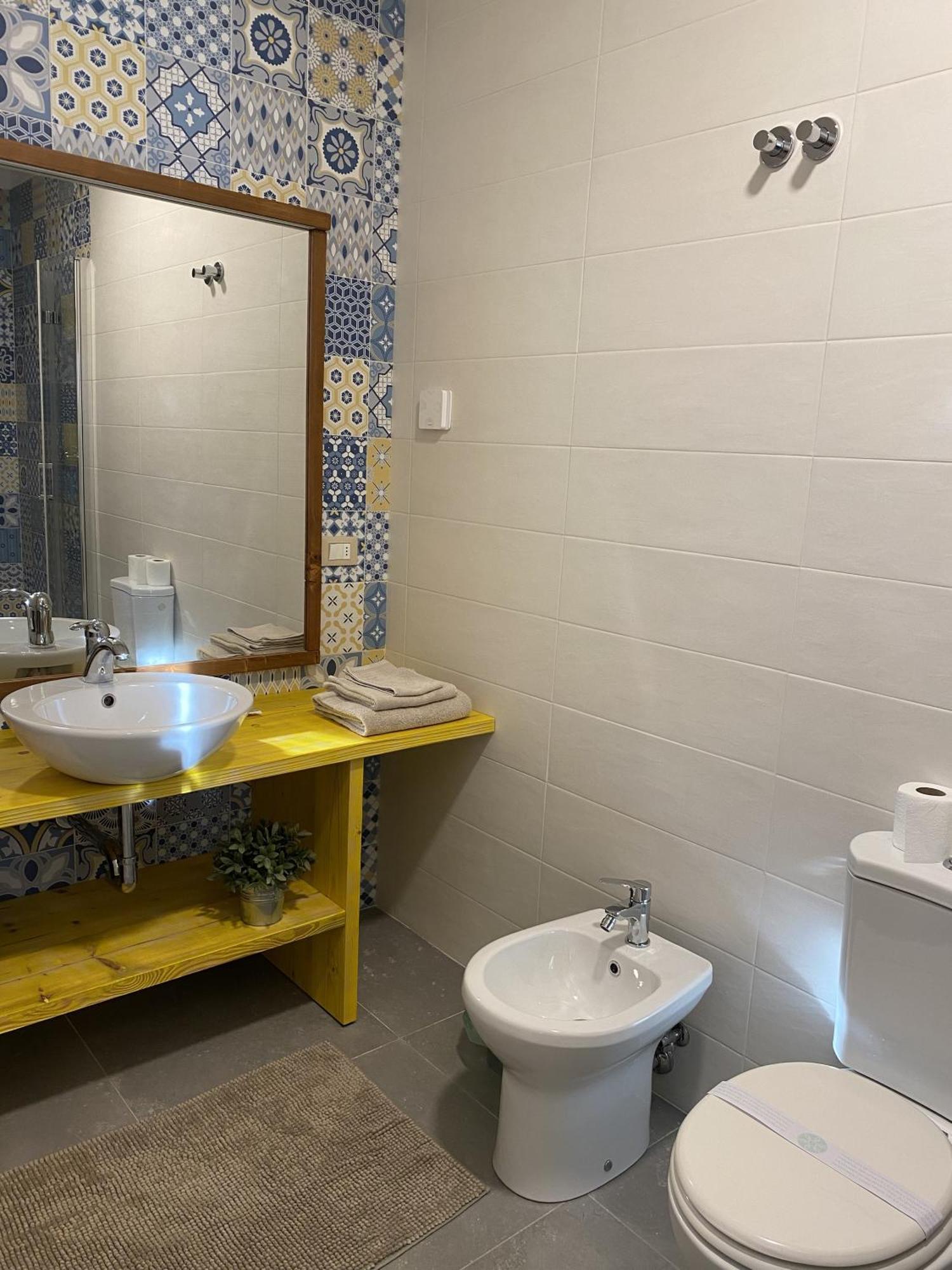 דולו B&B Melloni Street מראה חיצוני תמונה